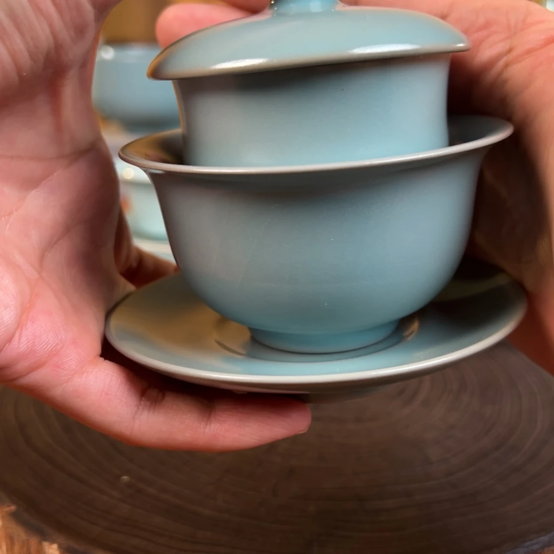 青***林瓷片仿古支钉无纹小元宝盖碗