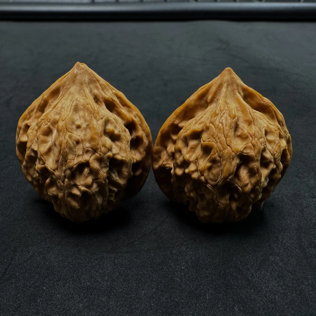 S9446-6【原树公子帽】原生态山地果文玩核桃手把件