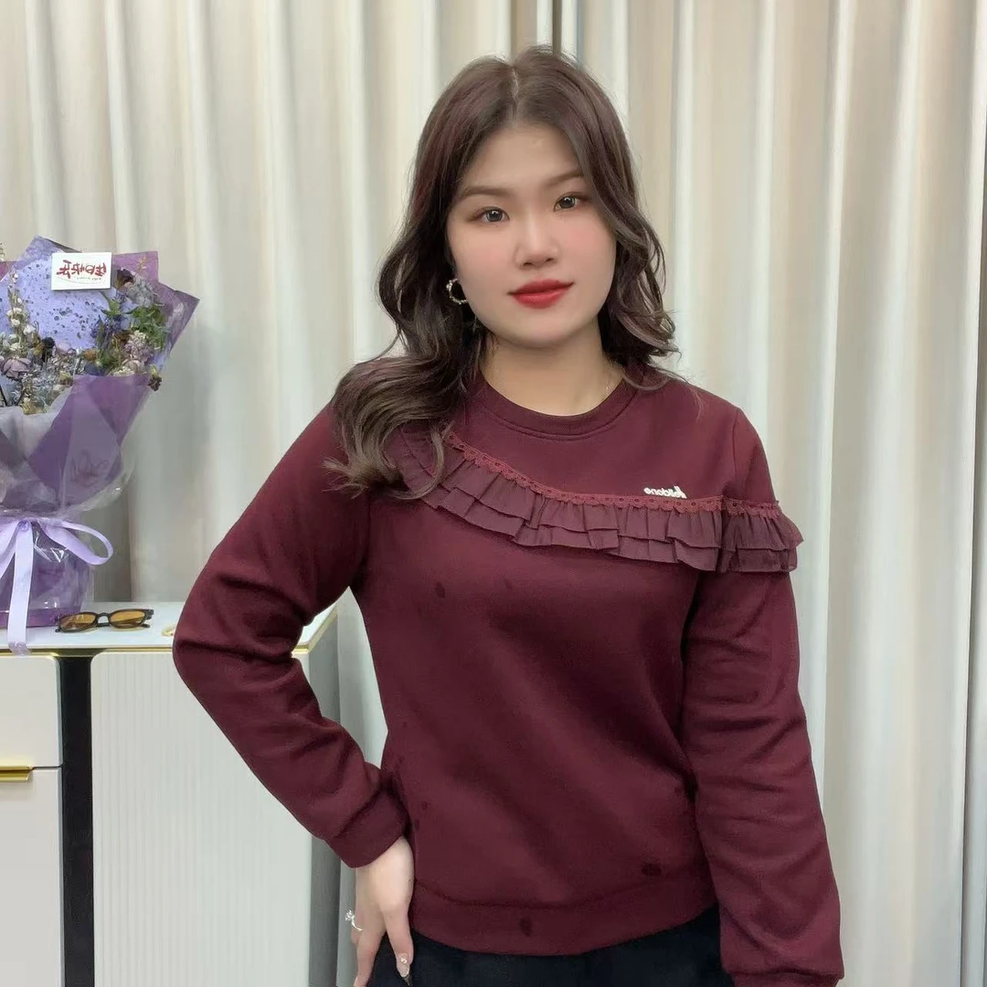 小鑫肝@现货浮力圆领加绒蕾丝花边拼接装饰气质修身卫衣 5932