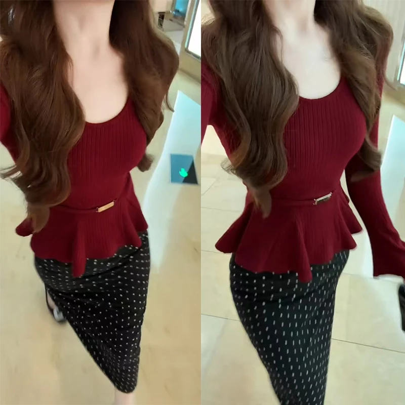 今年流行穿搭2025秋冬新款韩系气质收腰针织上衣波点半身裙两件套