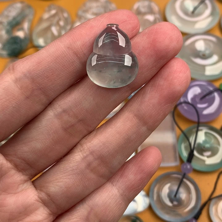 颈饰未镶嵌翡翠…