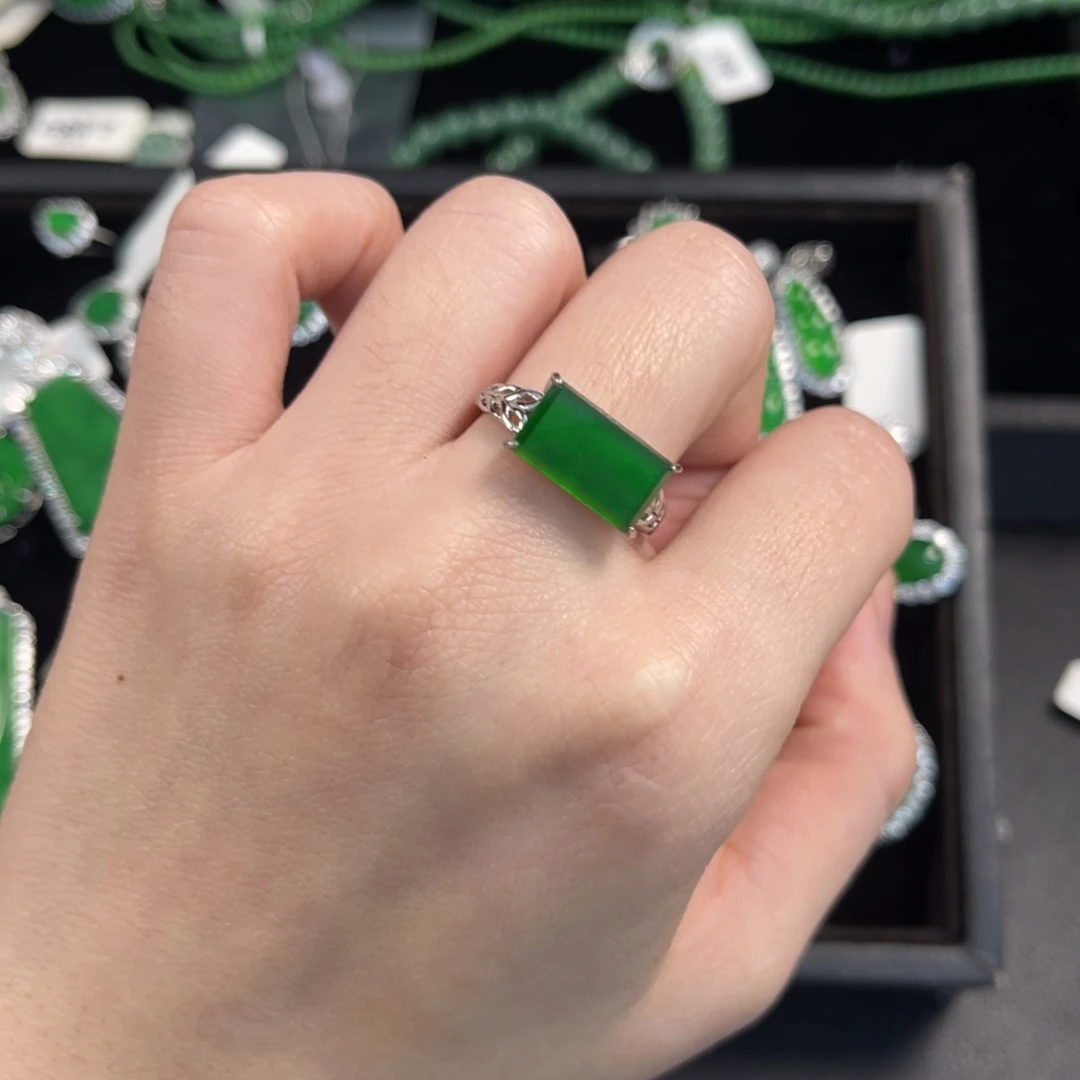 翡翠银S925镶嵌戒指翡翠戒指
