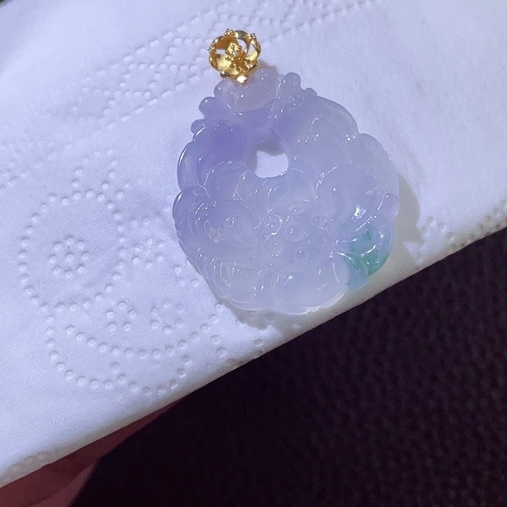 颈饰18K金镶嵌翡翠翡翠
