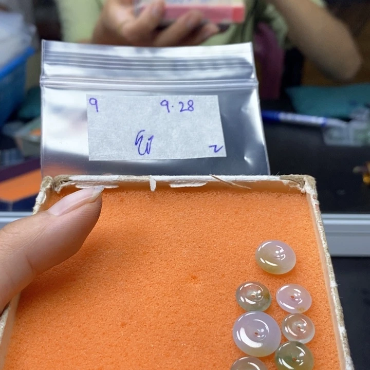 胜***唯定制翡翠未镶嵌不退