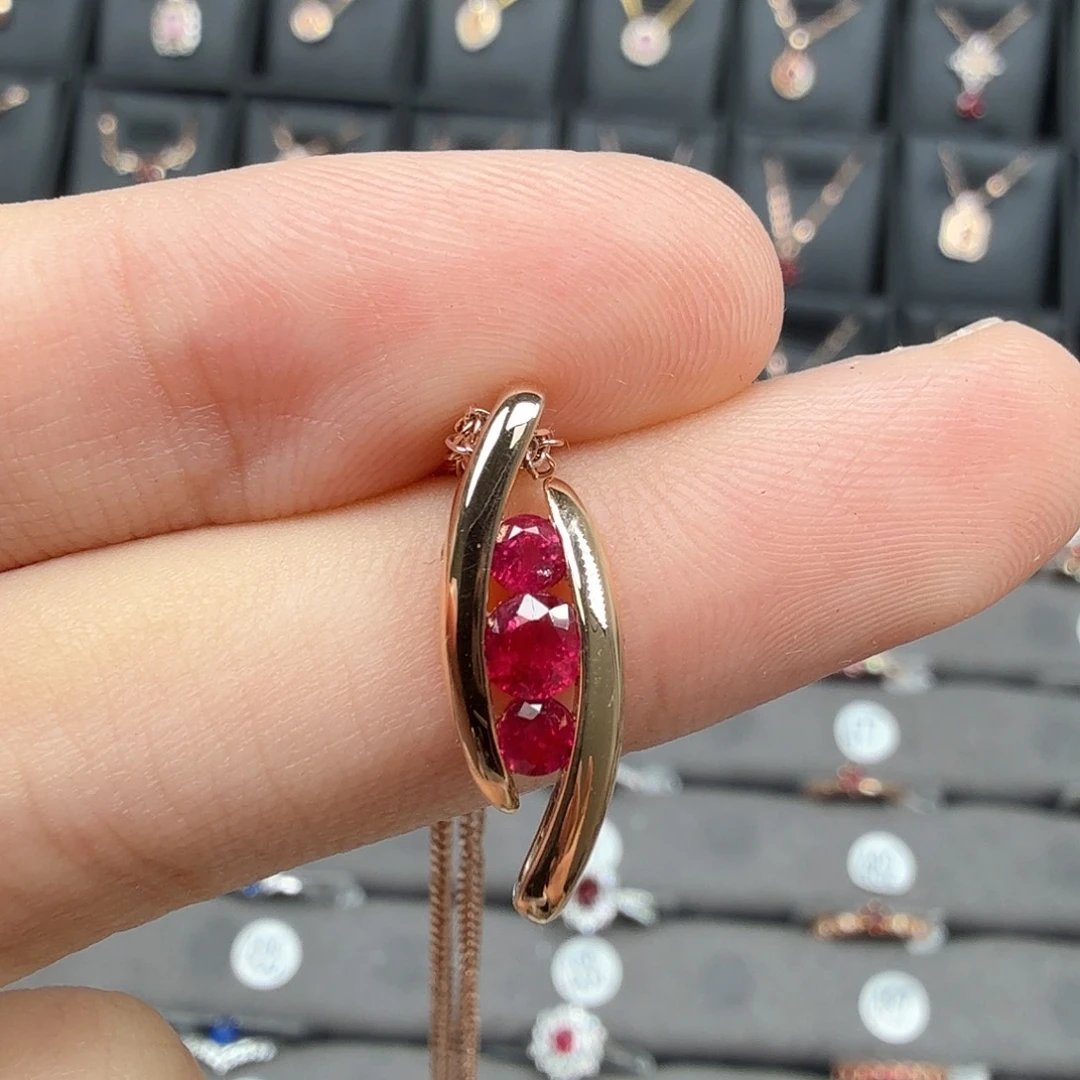 吊坠(不含链)18K金镶嵌红宝石0.50ct