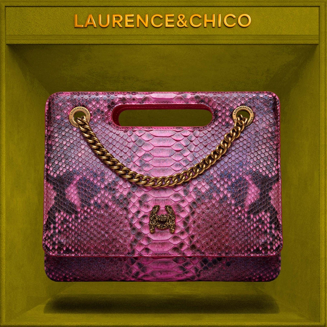 LC珠光樱花粉蛇皮牛奶盒，中号D5AE10323005