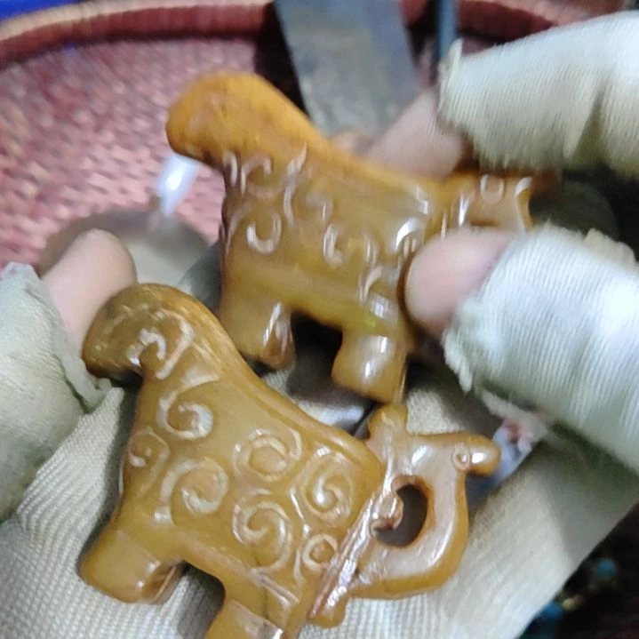刘***哥其他看到他了颗粒绒