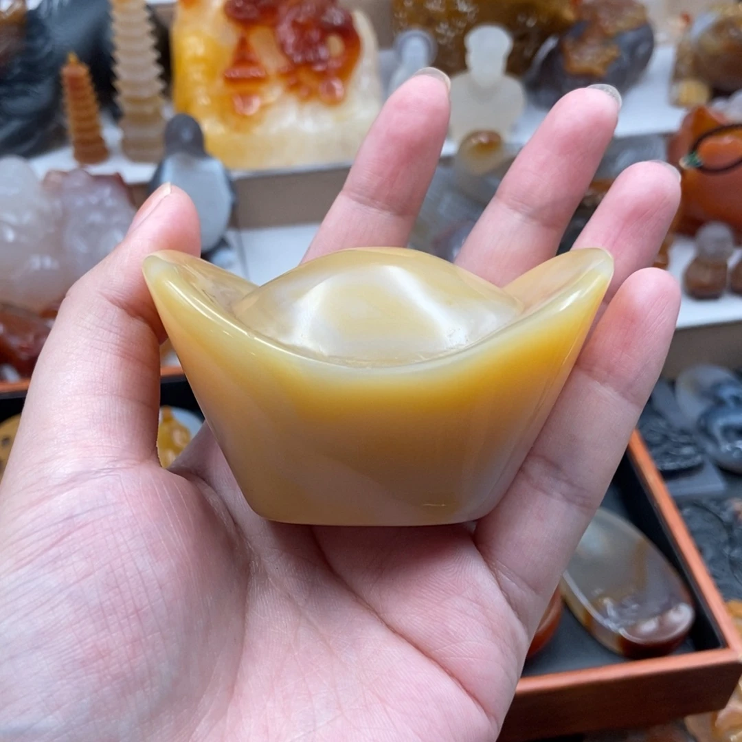 大***兴未镶嵌颈饰玛瑙/玉髓