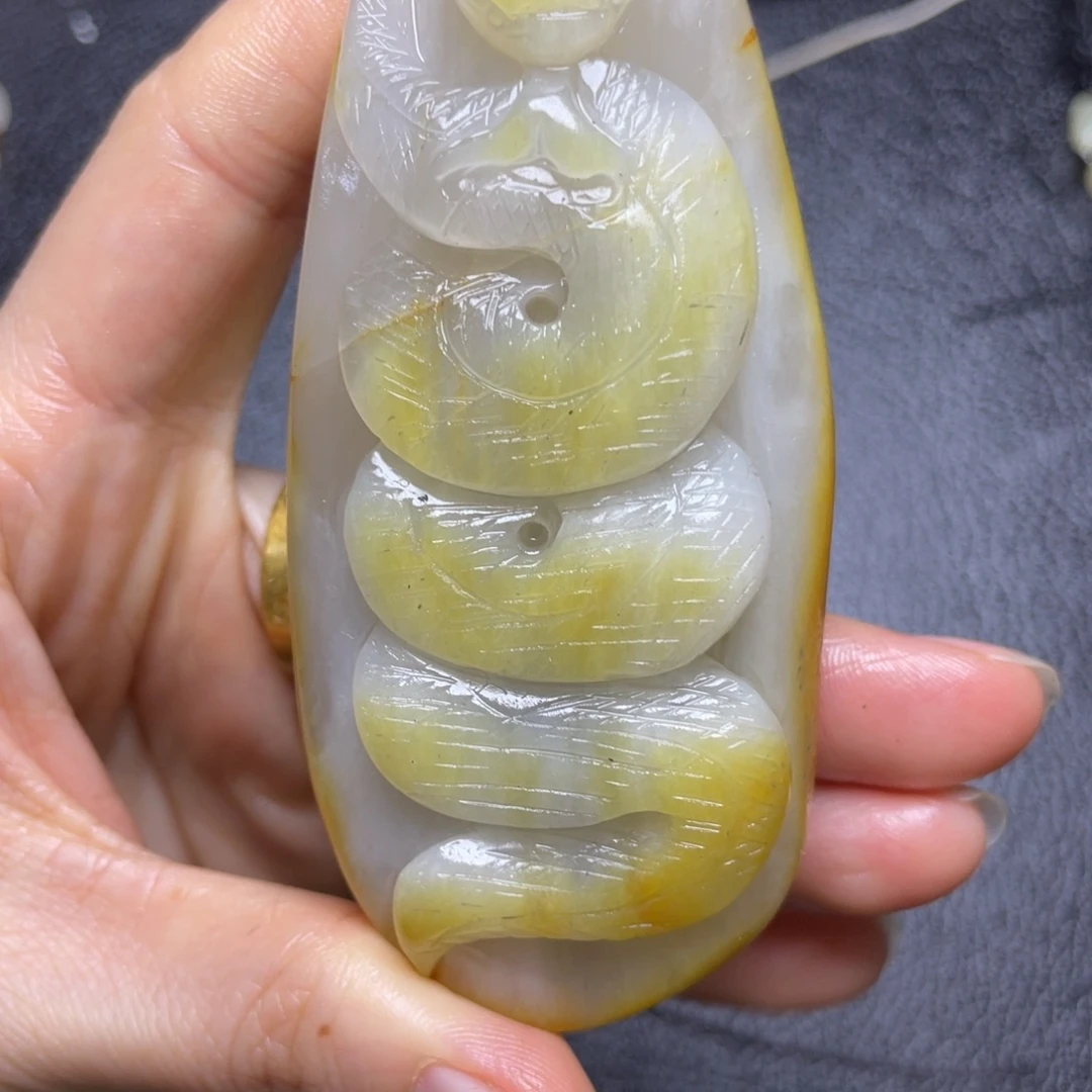 和田玉（糖玉）未镶嵌颈饰