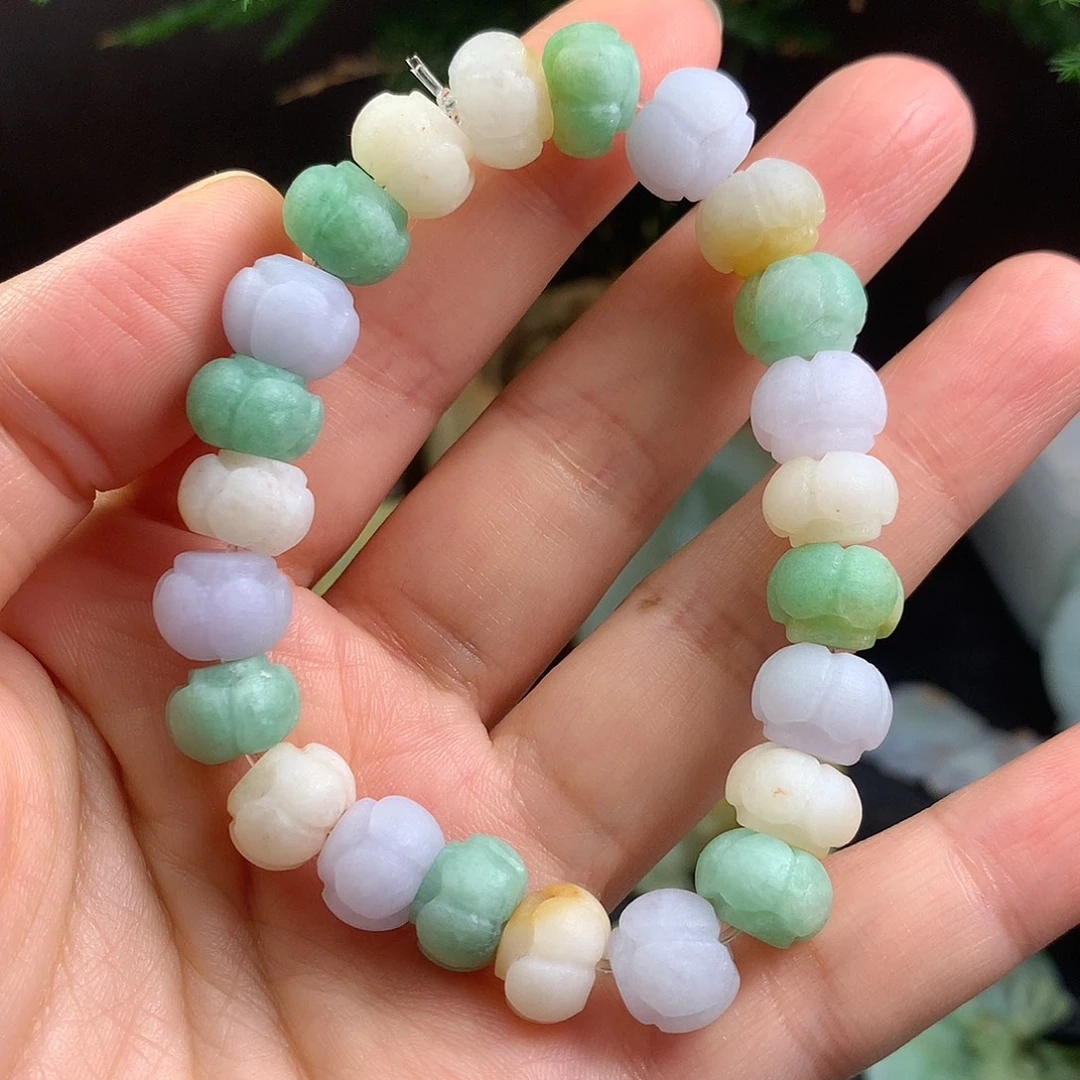 定制翡翠未镶嵌莲