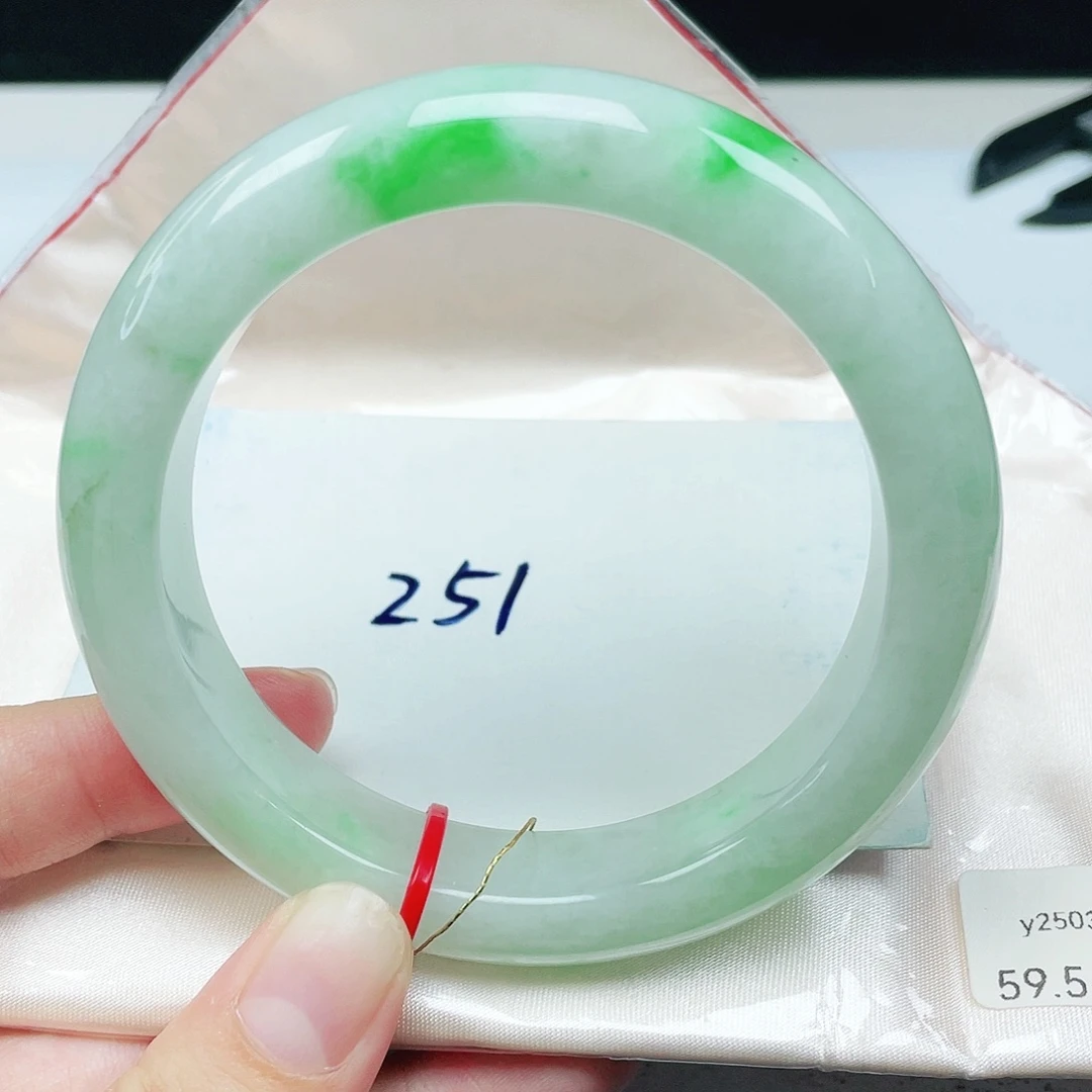 翡翠未镶嵌手镯正圈59.6