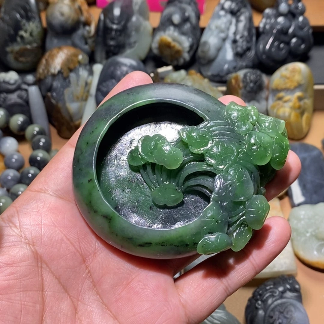 未镶嵌和田玉摆件