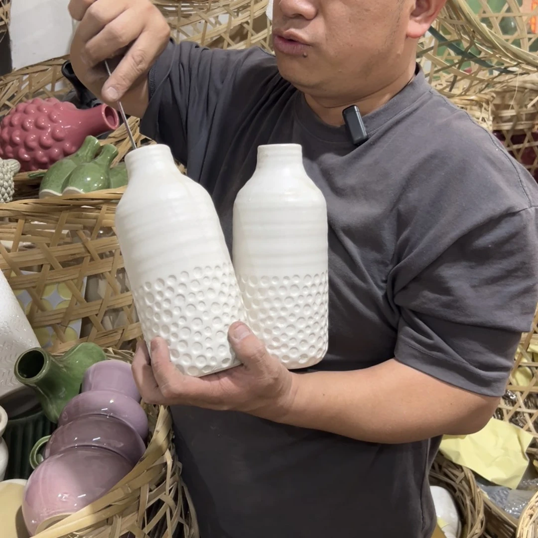 摆件63 号高中低温陶瓷瓶（部分微瑕）