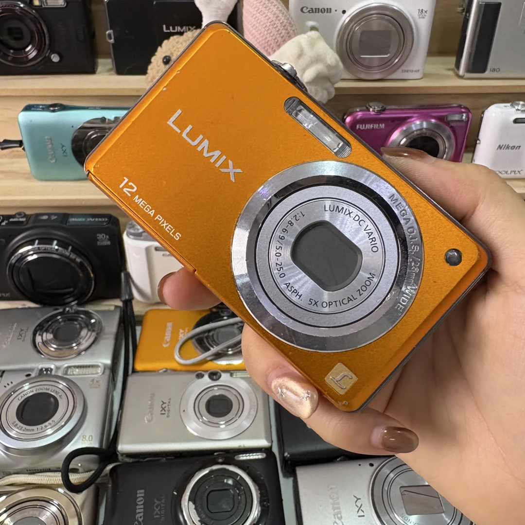 9新 Panasonic/松下 松下fs10橘色1210万像素5倍光学