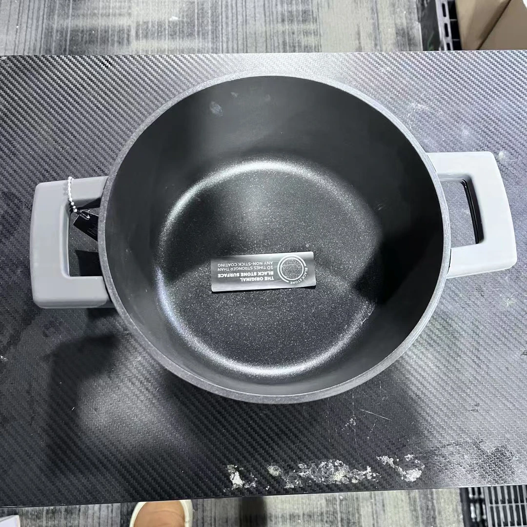 AAA黑色双耳汤锅22cm（带盖）