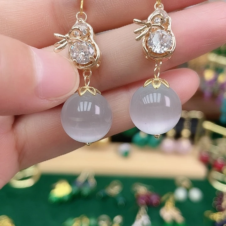 合金石英岩玉耳饰
