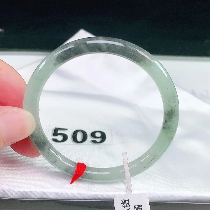 翡翠未镶嵌手镯（圆镯）509