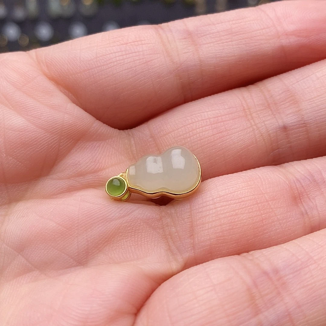 银S925镶嵌和田玉耳饰