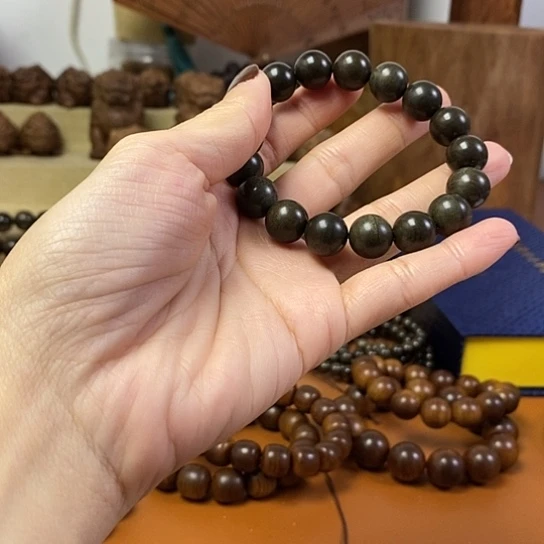老山檀香阴沉1.2手串