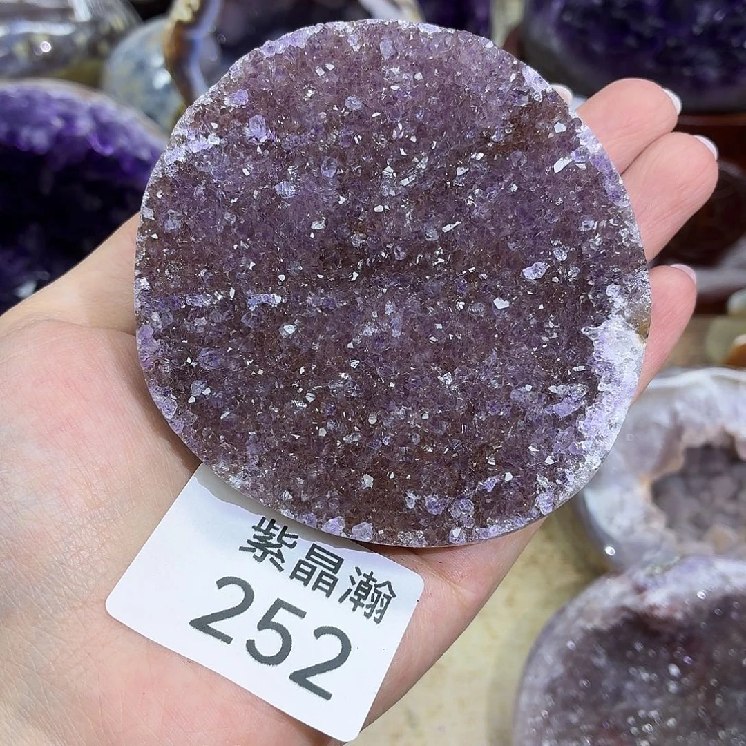 未镶嵌水晶大型摆件（非配饰）