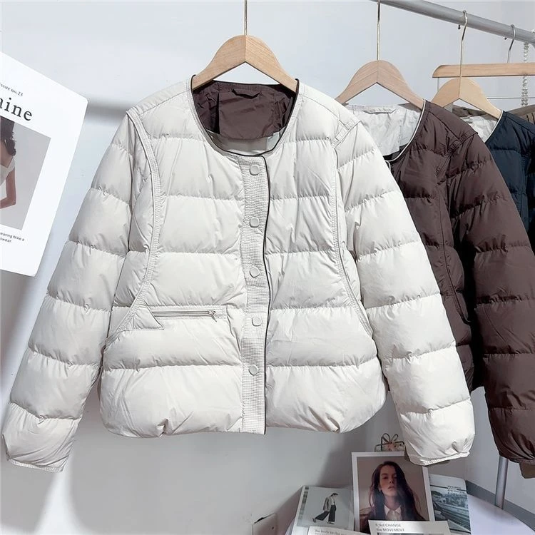 文艺范轻薄圆领短款棉服女2025年秋冬季时尚宽松单排扣保暖外套