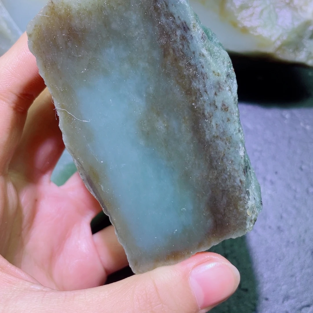 和田玉未镶嵌珠宝半成品