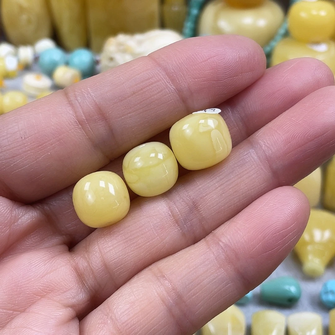 s***e蜜蜡未镶嵌裸石49