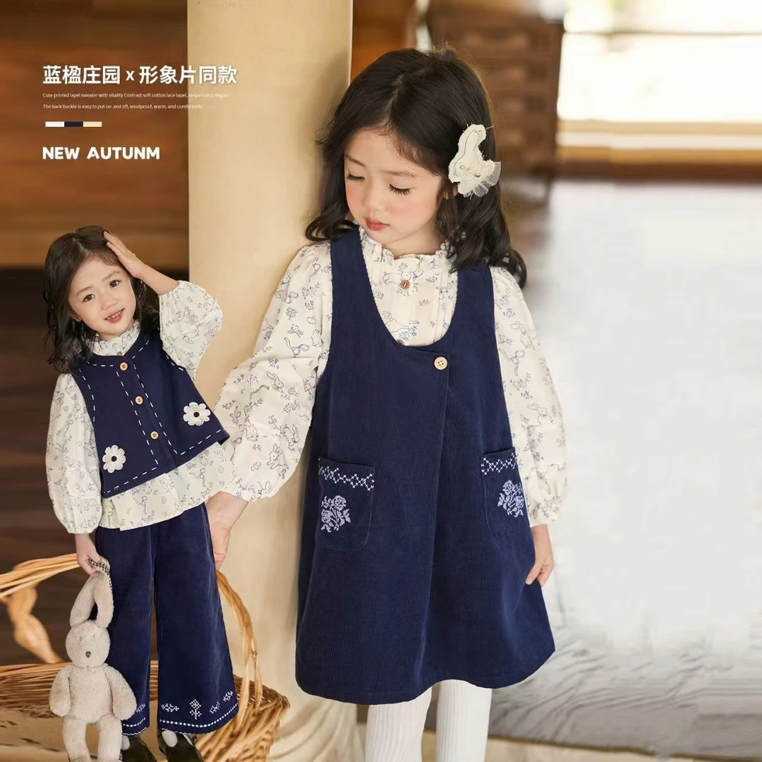 女宝宝秋季灯芯绒套装2025新款春秋女童长袖公主连衣裙刺绣三件套