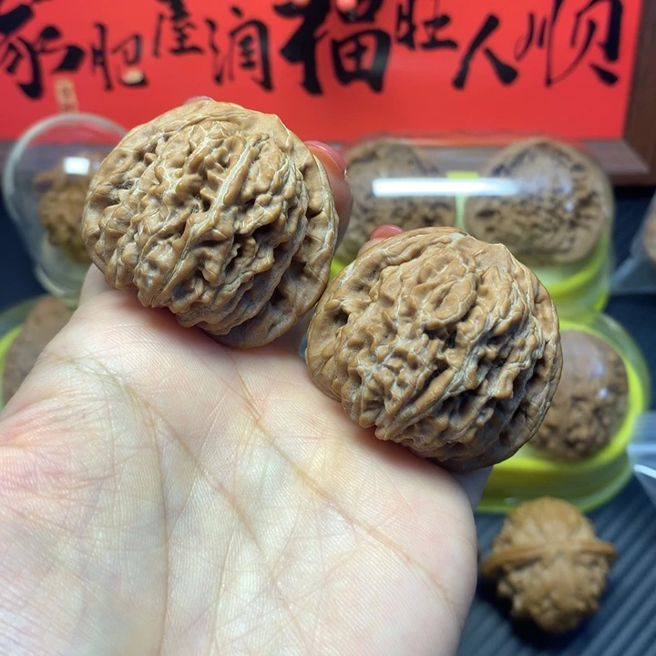 把件核桃四座楼43全品