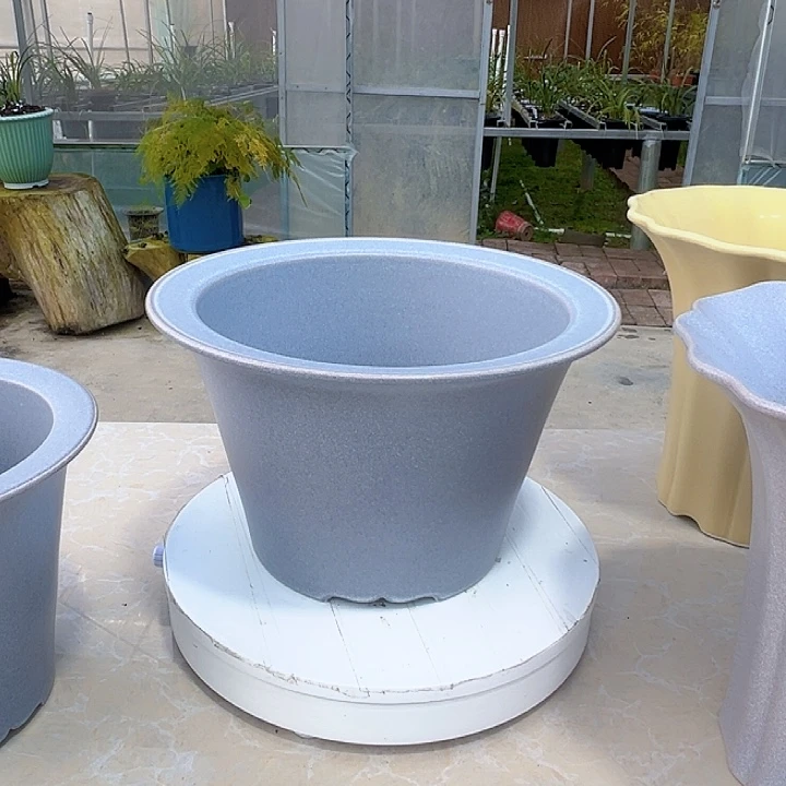 王***瑢高级灰斗笠陶瓷盆