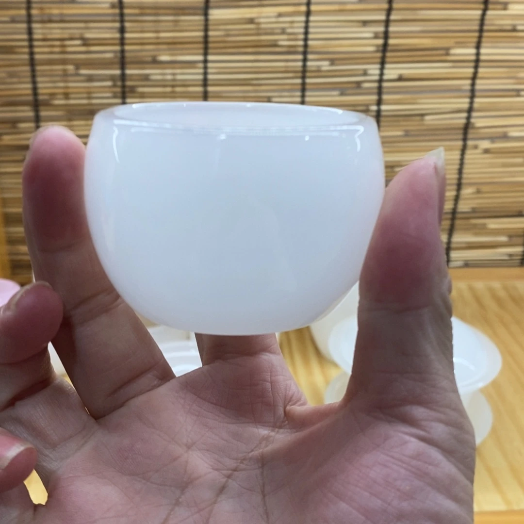 琉璃手工艺品白玉小杯