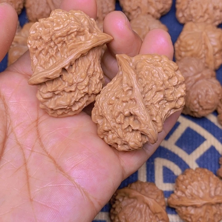 【闪购商品】文玩核桃吊坠小鸟