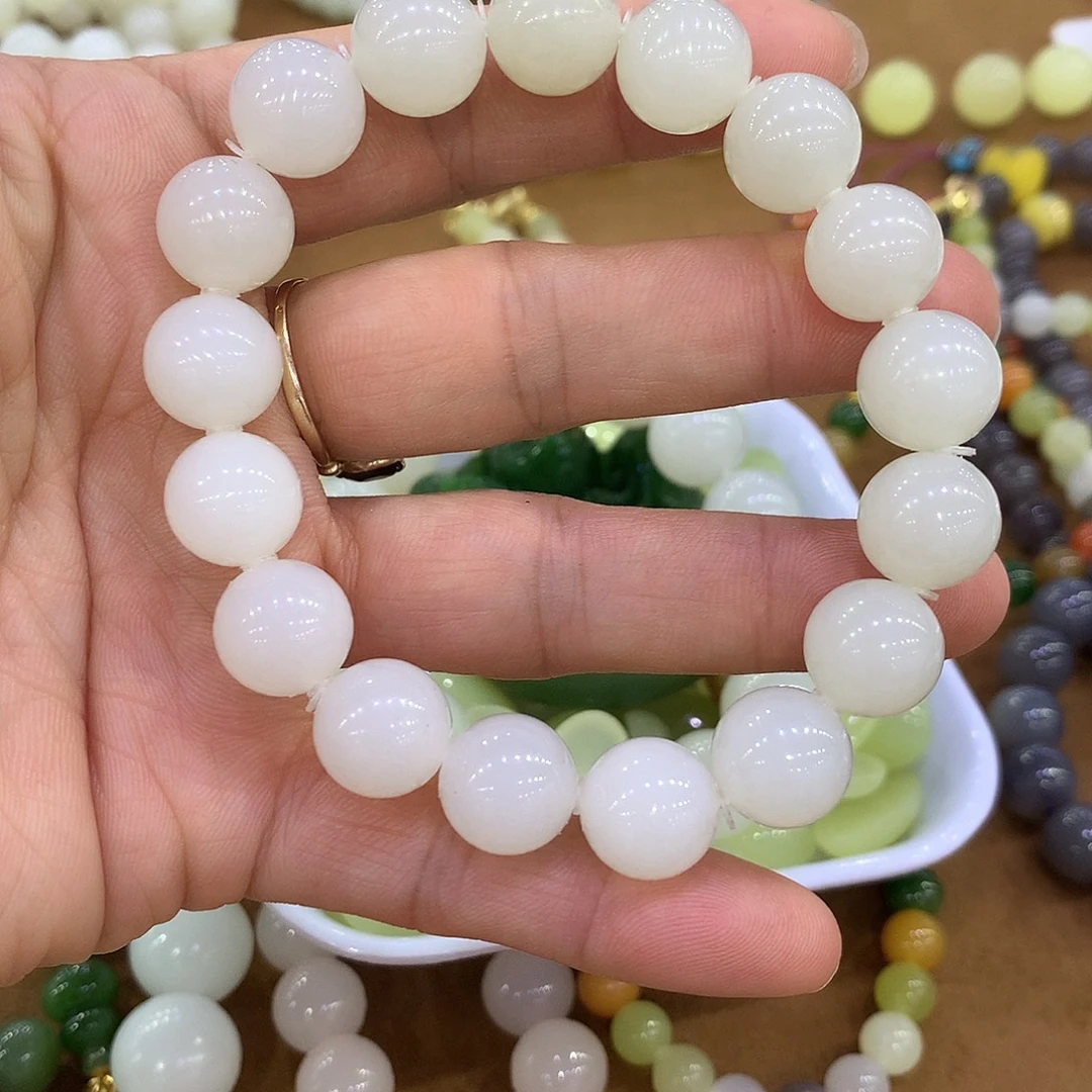 和田玉（糖玉）未镶嵌手链