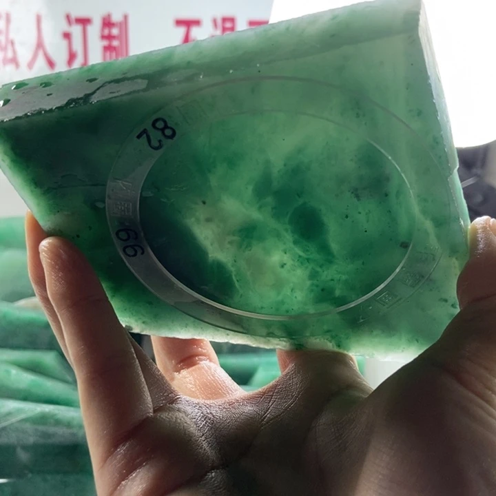 小***y定制石英质玉（非洲翠）