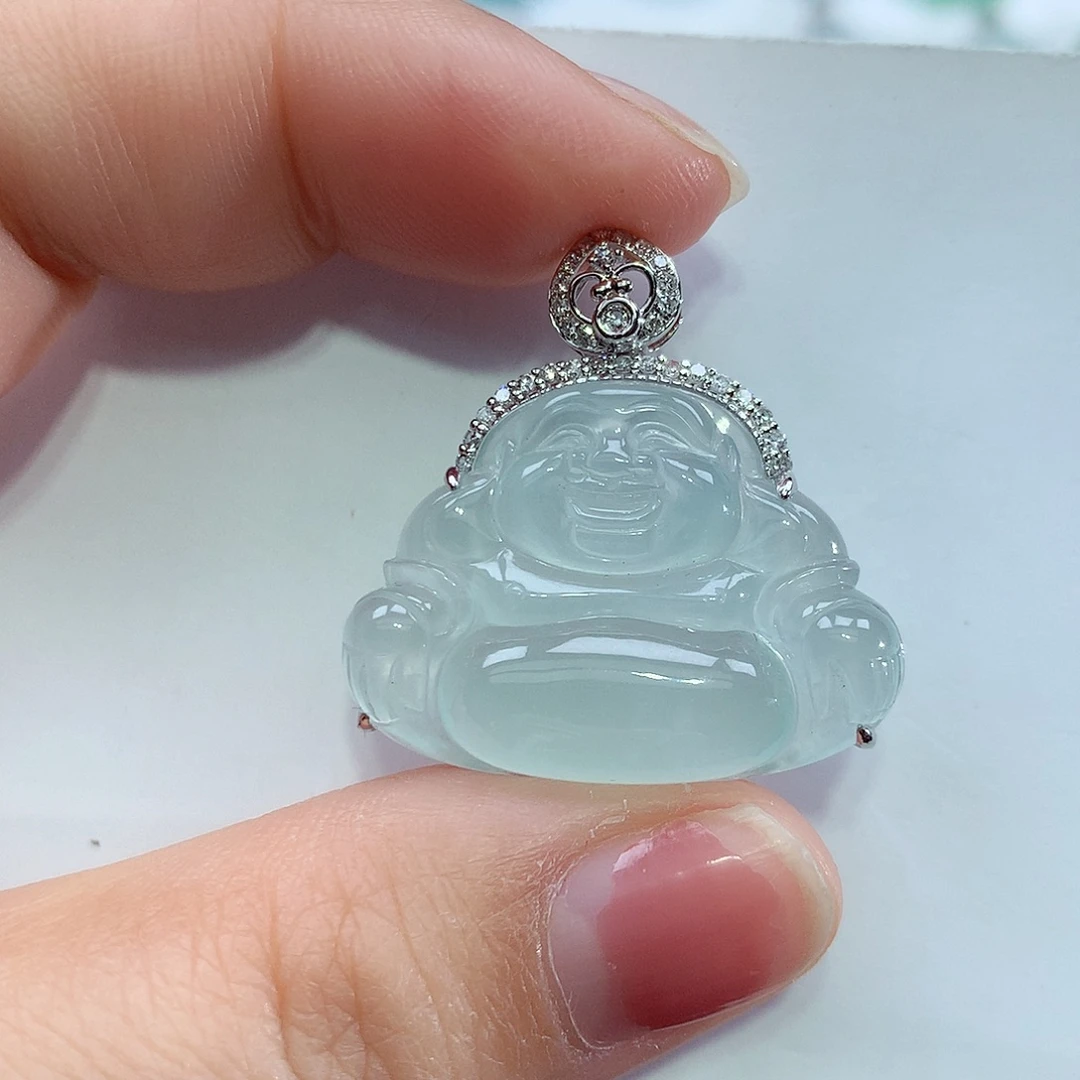 翡翠18K金镶嵌颈饰佛公