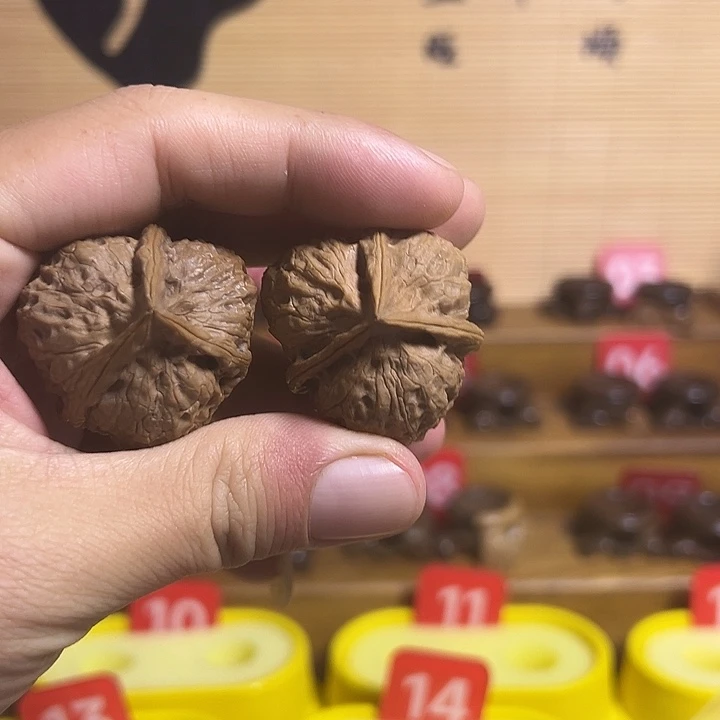 吊坠文玩核桃三棱3号