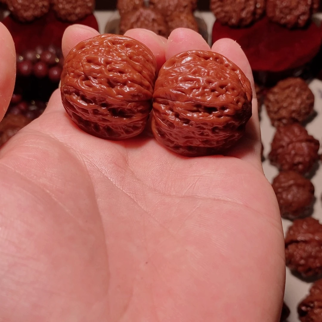 张***8桃核吊坠铁锤铁锤