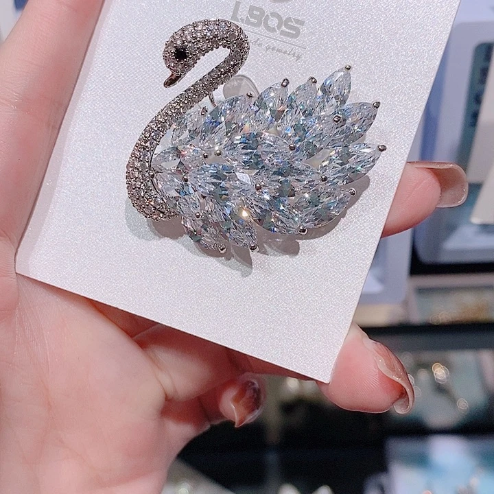 锆石铜合金奢华天鹅胸针 经典款