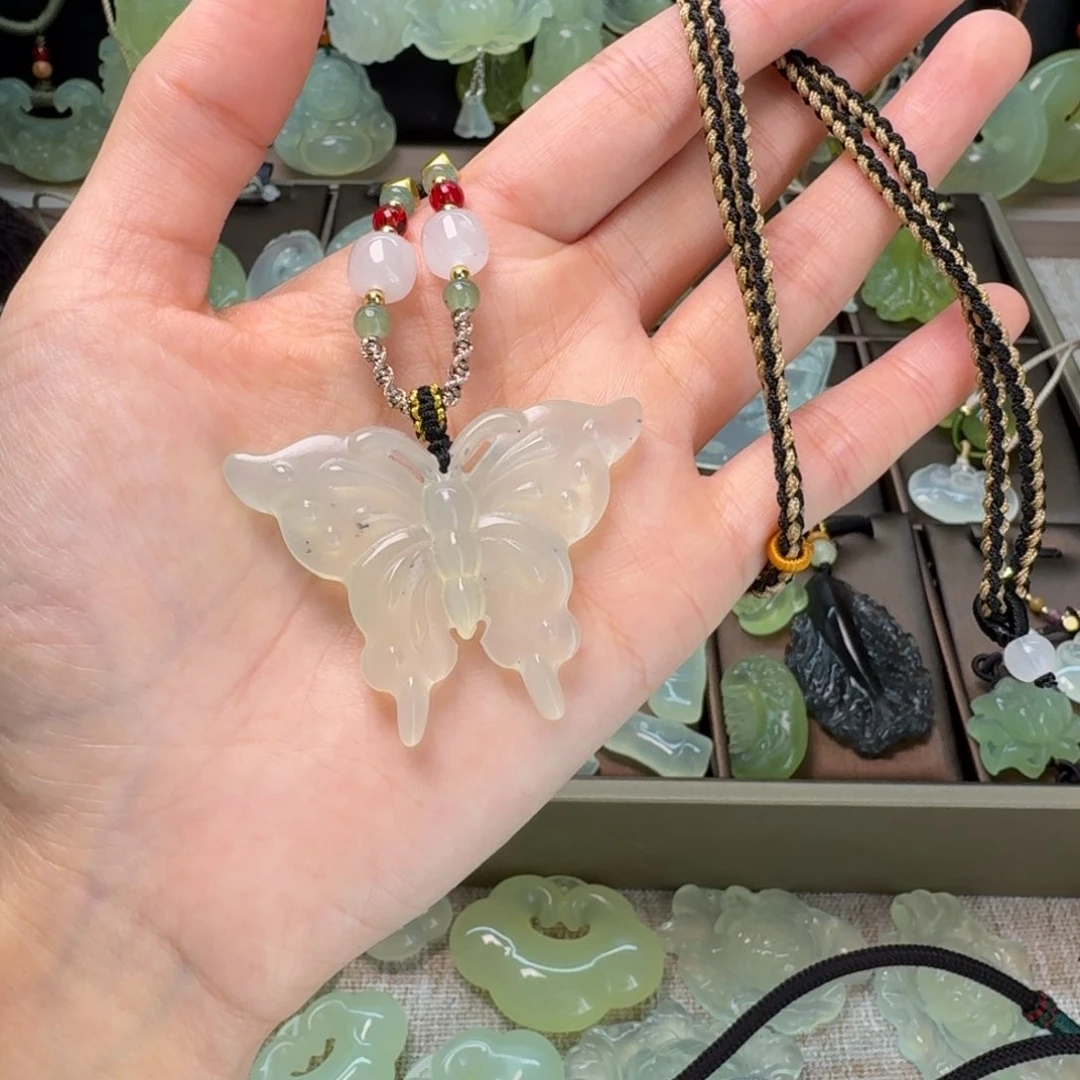 蛇纹石玉项链未镶嵌