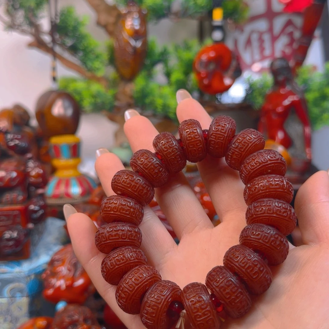 琥珀裸石未镶嵌手串