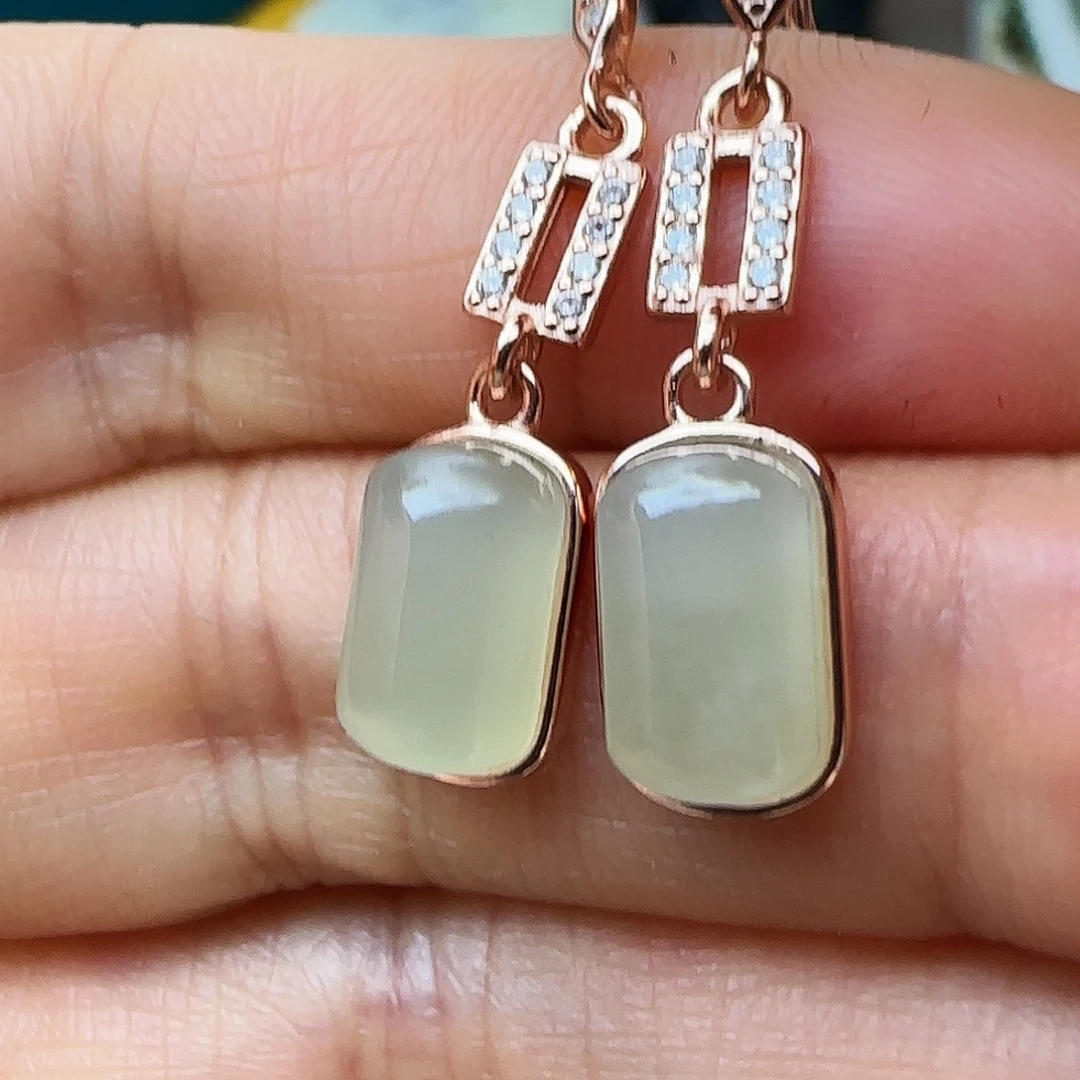 和田玉银S925镶嵌耳饰重工镶嵌冰晴水耳钩