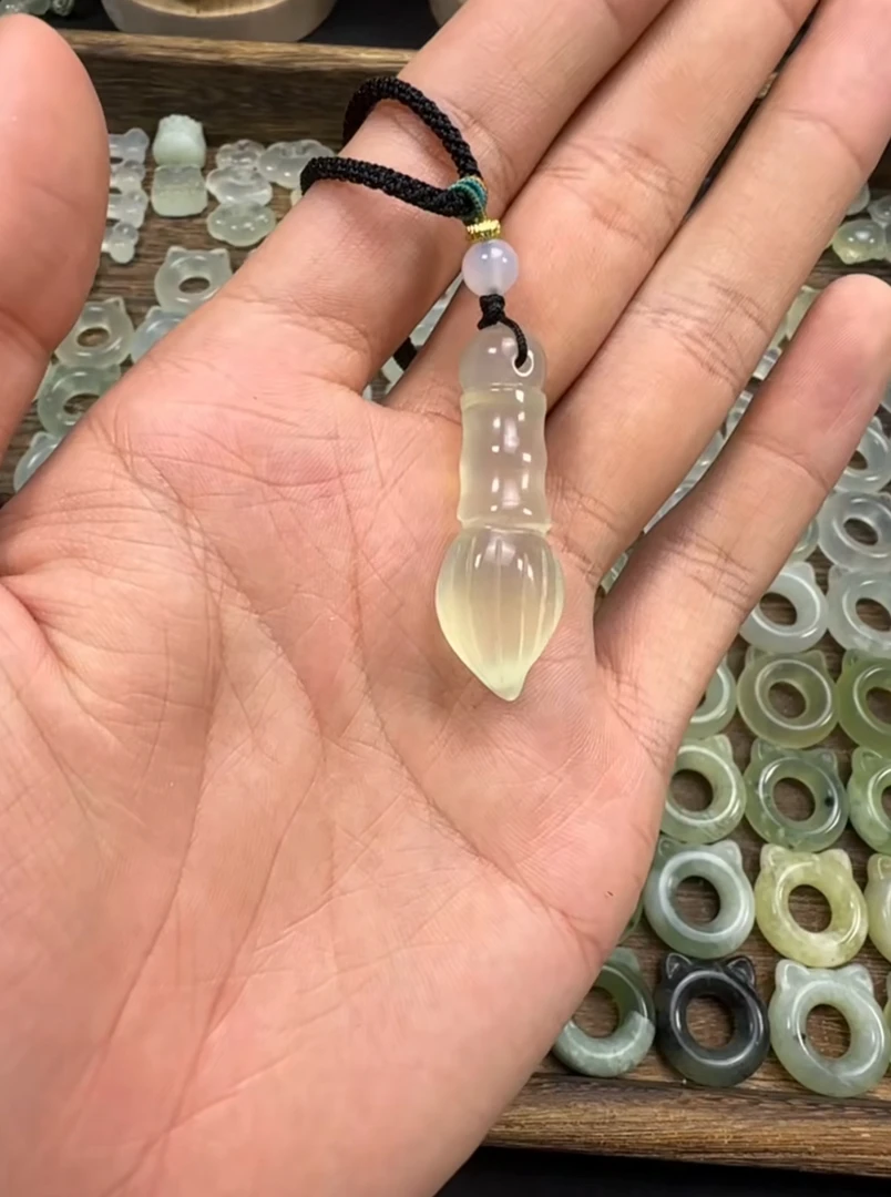 【张总福利】岫玉妙笔生花
