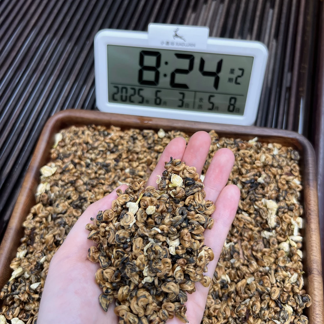 茉莉手工奶螺  ② 小鹿收茶 头春头采 茉莉红茶 云南滇红 6月3