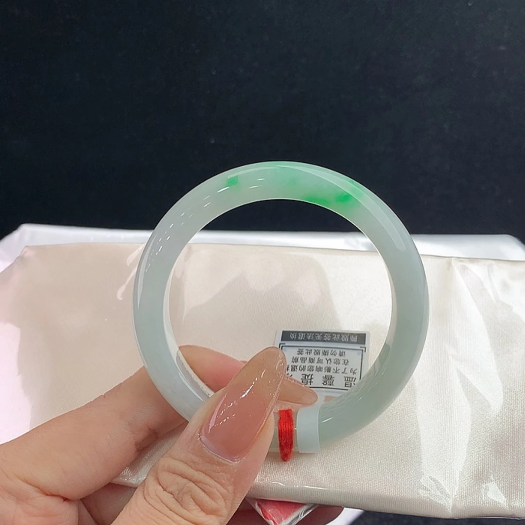【闪购商品】未镶嵌手镯翡翠正53