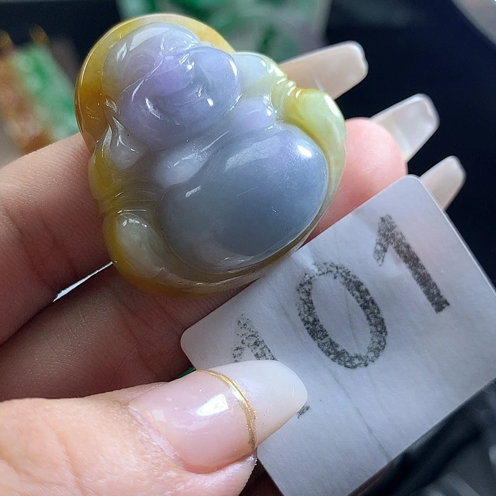 翡翠未镶嵌吊坠(赠链)翡翠