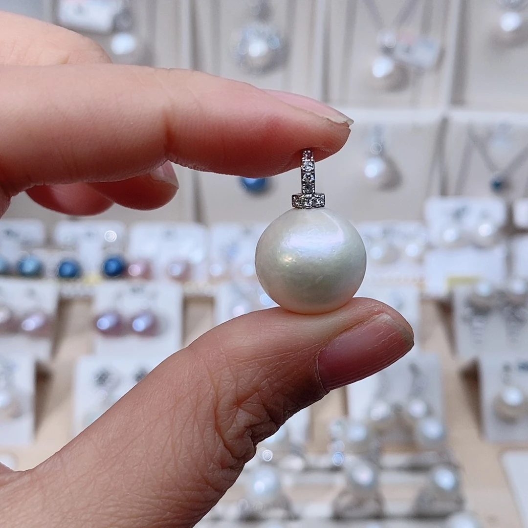 颈饰银S925镶嵌淡水珍珠