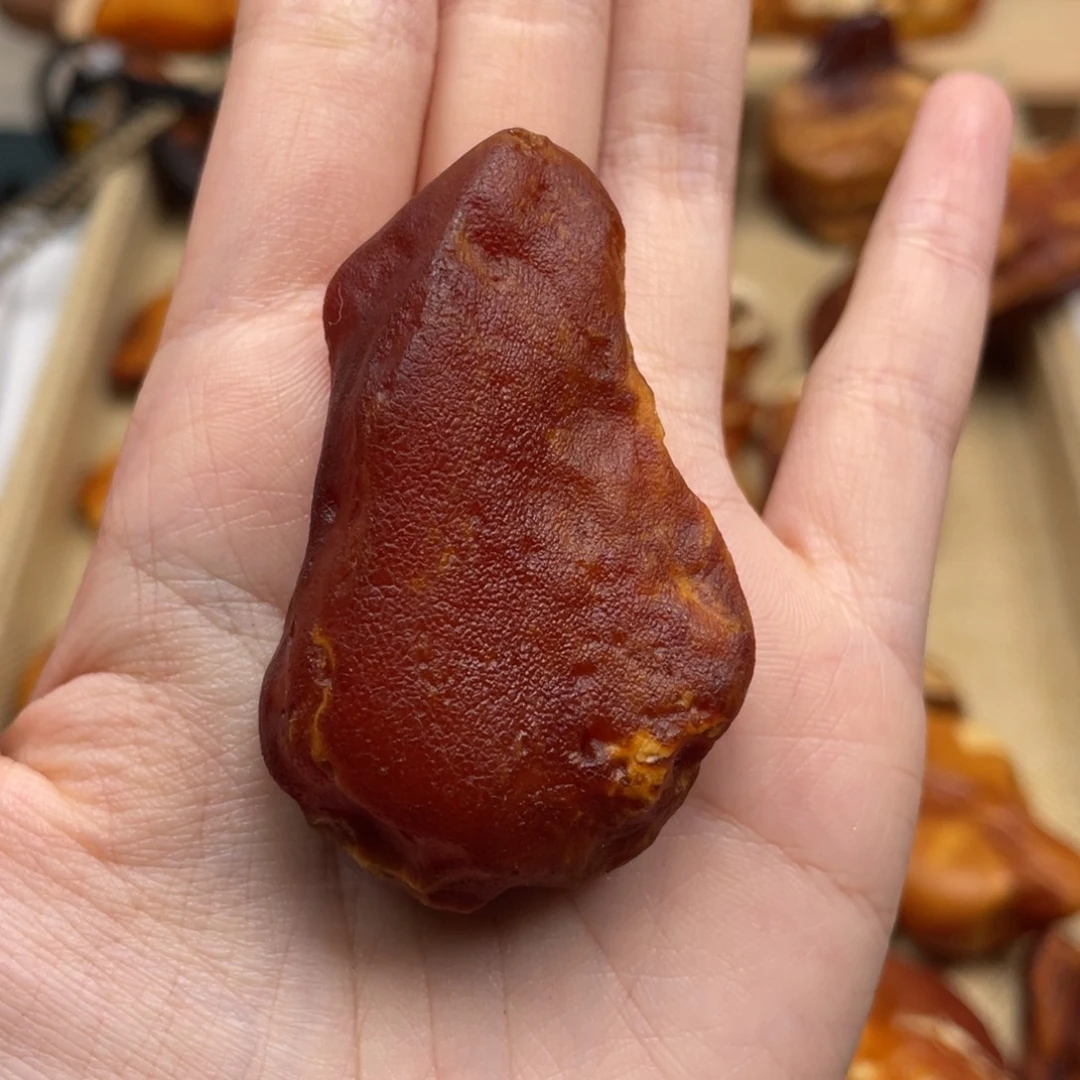 琥珀未镶嵌珠宝奇石