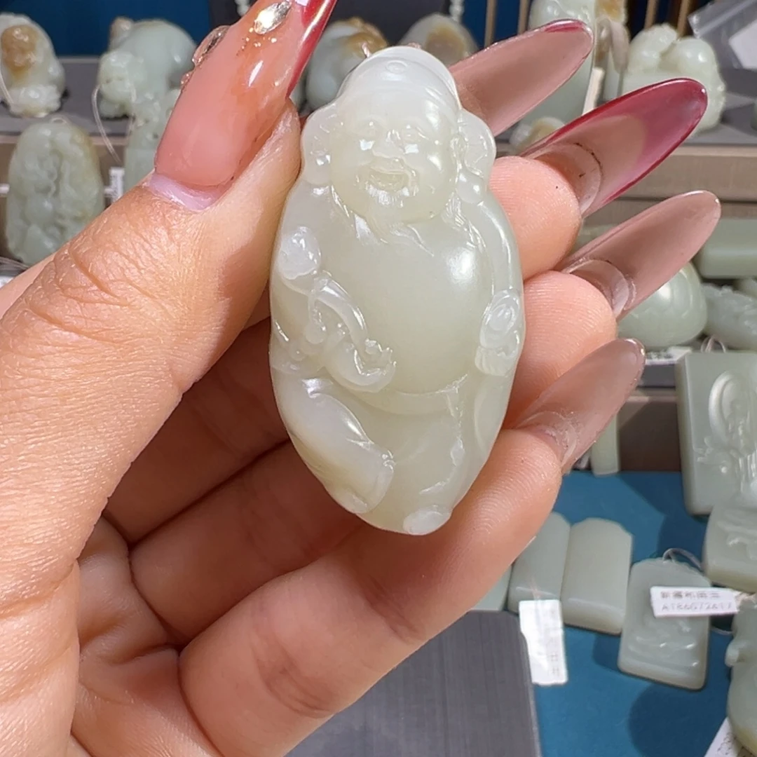 榴****和田玉（糖玉）未镶嵌颈饰