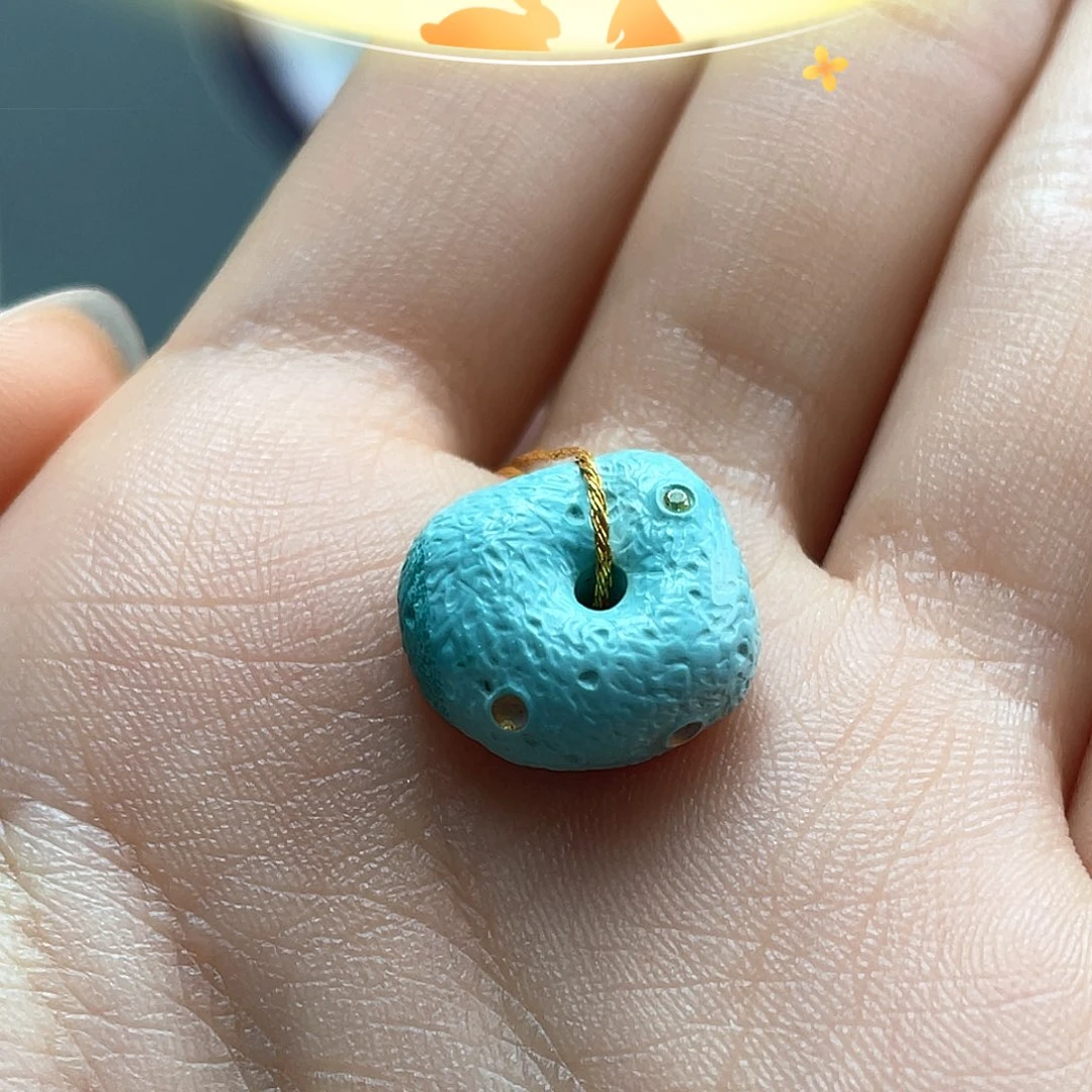 未镶嵌绿松石颈饰