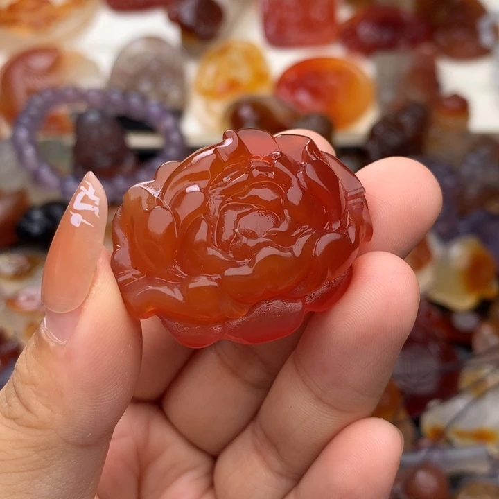 粉***玛瑙/玉髓颈饰未镶嵌